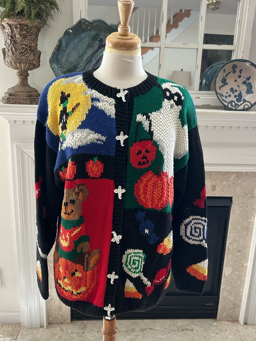 Vintage-Inspired Eagles Eye Black Halloween Patchwork Knit Cardigan